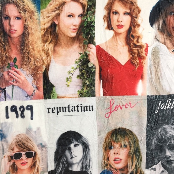Taylor Swift Fleece Throw Blanket 40”x 50” NEW Soft Cozy Swifties Music Fan Gift - Picture 11 of 14